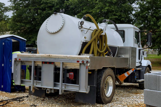 Best Construction site porta potty rental  in Edwards, MS
