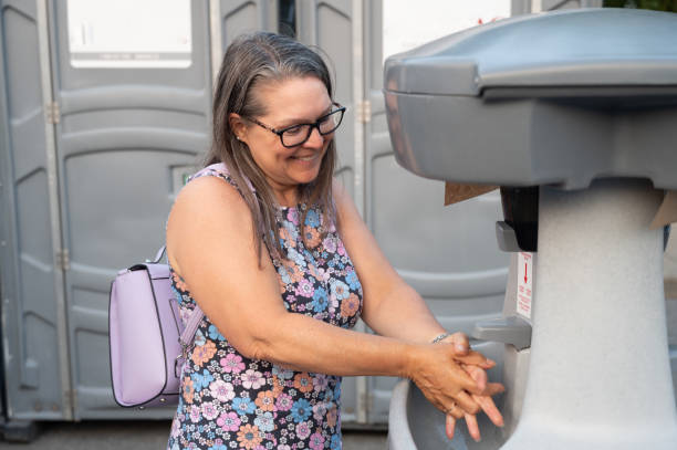 Best Portable toilet rental cost  in Edwards, MS